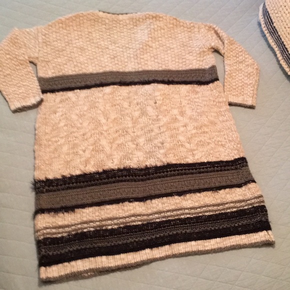 Cardigan - Picture 3 of 3